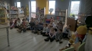 Przedszkolaki z Brzezia w brzeskiej bibliotece 2016_22