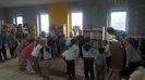 Przedszkolaki z Brzezia w brzeskiej bibliotece 2016_23