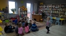 Przedszkolaki z Guźlina w brzeskiej bibliotece_4